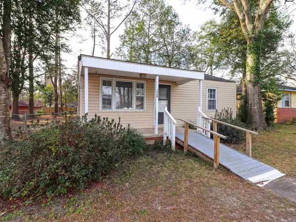 208 Peachtree Cir, Warner Robins, GA 31088