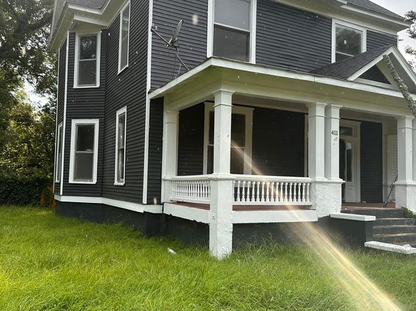 411 N Maple St