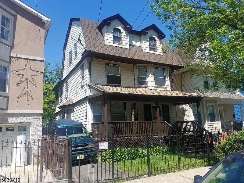 1st image of 184 N 9th St #186