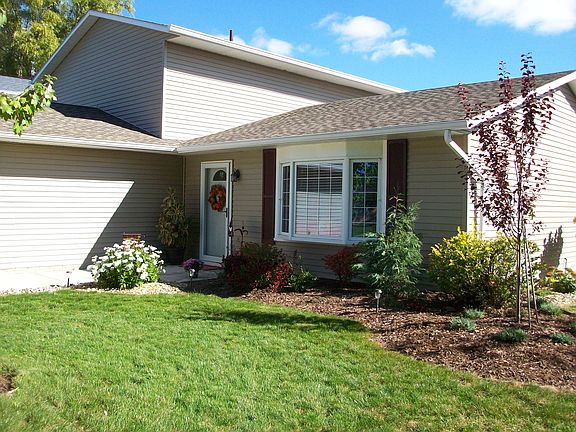 3rd image of 125 Bethesda Cir