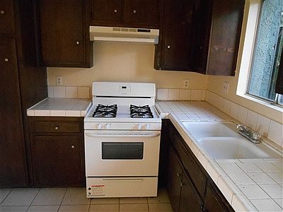 2nd image of 166 E 11th St