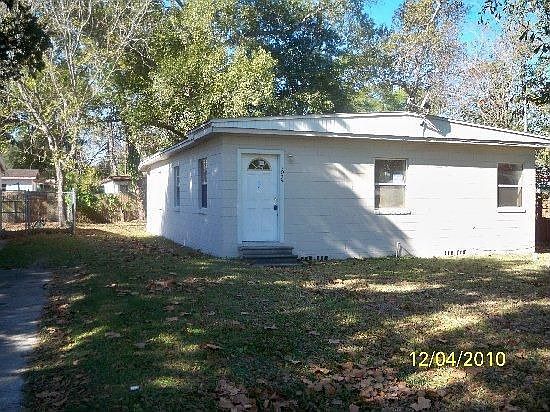 1st image of 1022 Velma St