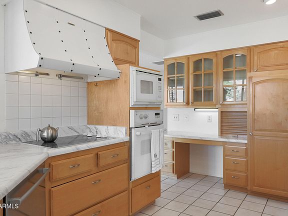 4th image of 10902 W PALMERAS Drive