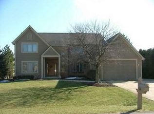 3036 Shoreline Dr, Lewis Center, OH 43035