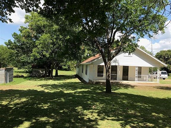 2nd image of 110 County Road 171