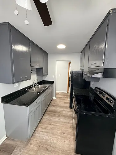 470 English St Photo 1