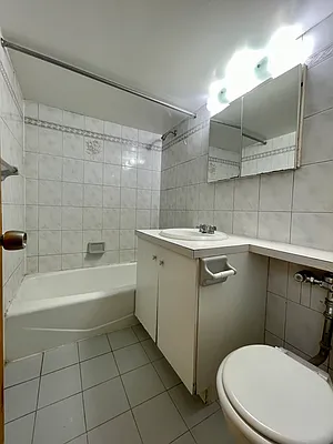 Rented by Building Equity Real Estate LLC | media 20