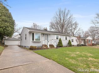 3138 Tuell St NW, Grand Rapids, MI 49504