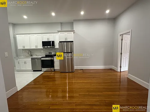 474 Commonwealth Ave Photo 1