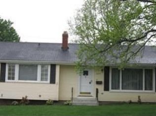 6277 Springwood Rd, Parma Heights, OH 44130