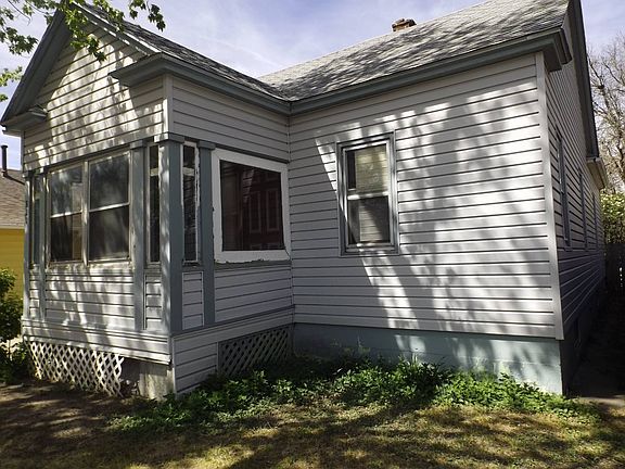 2nd image of 820 Big Horn Ave
