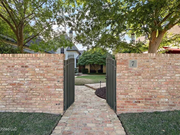 7 Arlington Park, Jackson, MS 39211