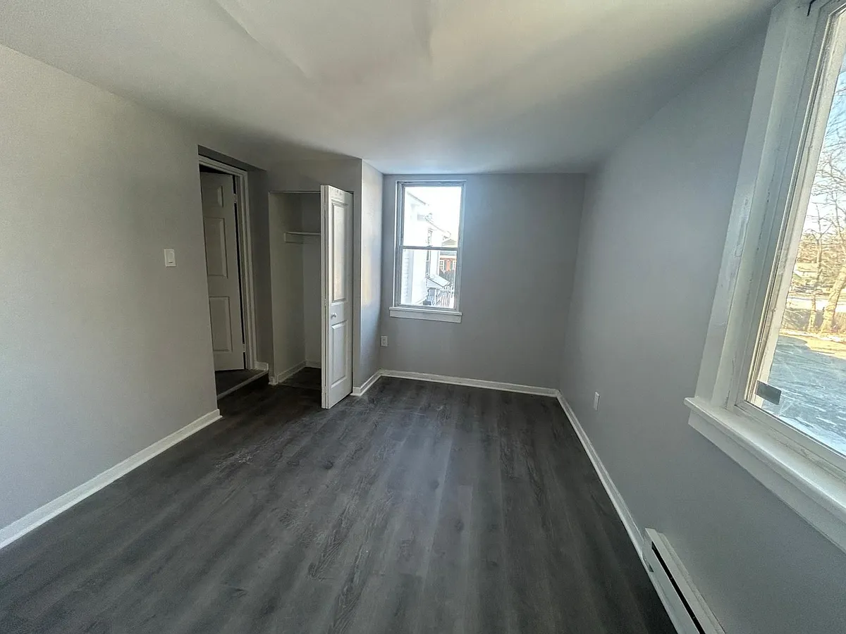 Building Photo - 334 S Main St #1I