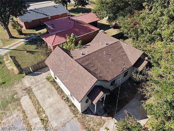 5th image of 2411 High St