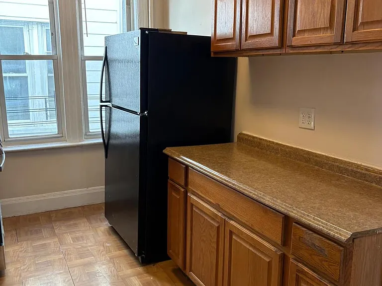 646 Commonwealth Ave — Photo 3