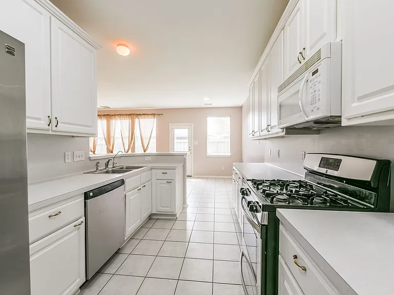6326 Veranda Green Trl — Photo 19