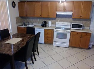 2215 Polk St, Hollywood, FL 33020