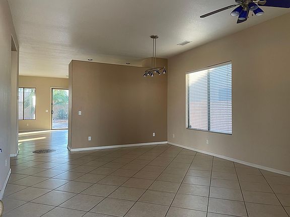 2nd image of 3720 S Camellia Pl