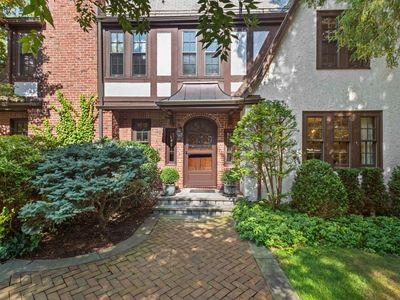 10 Allen Rd, Wellesley, MA, 02481