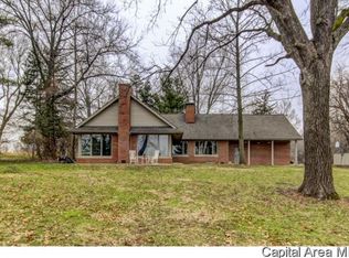 70 S Fox Mill Ln, Springfield, IL 62712