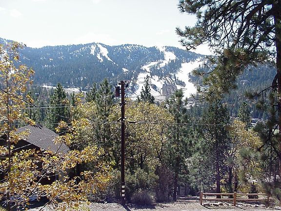View Bear Mountain