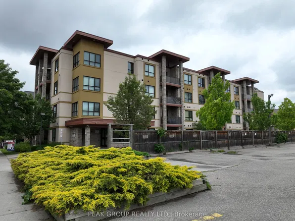 26 Wellington St #106, Saint Catharines, ON L2R 5P8