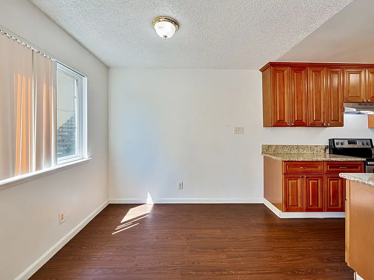 7424 Franklin Blvd #3 — Photo 7