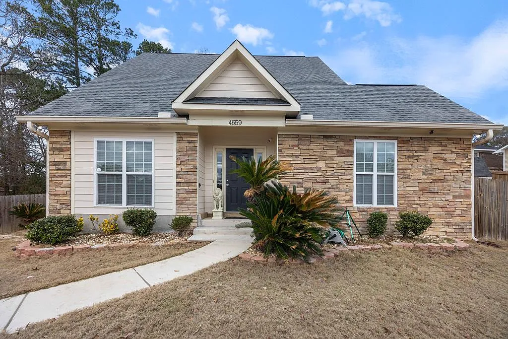 4659 Hiddenwoods Dr photo 1