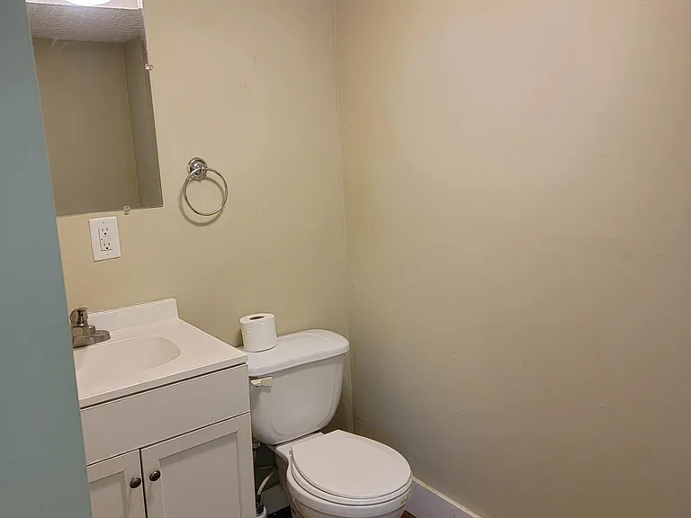 741 Harding St #A — Photo 11