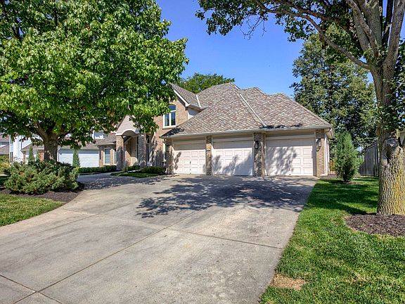 3rd image of 12816 Eagle Run Dr