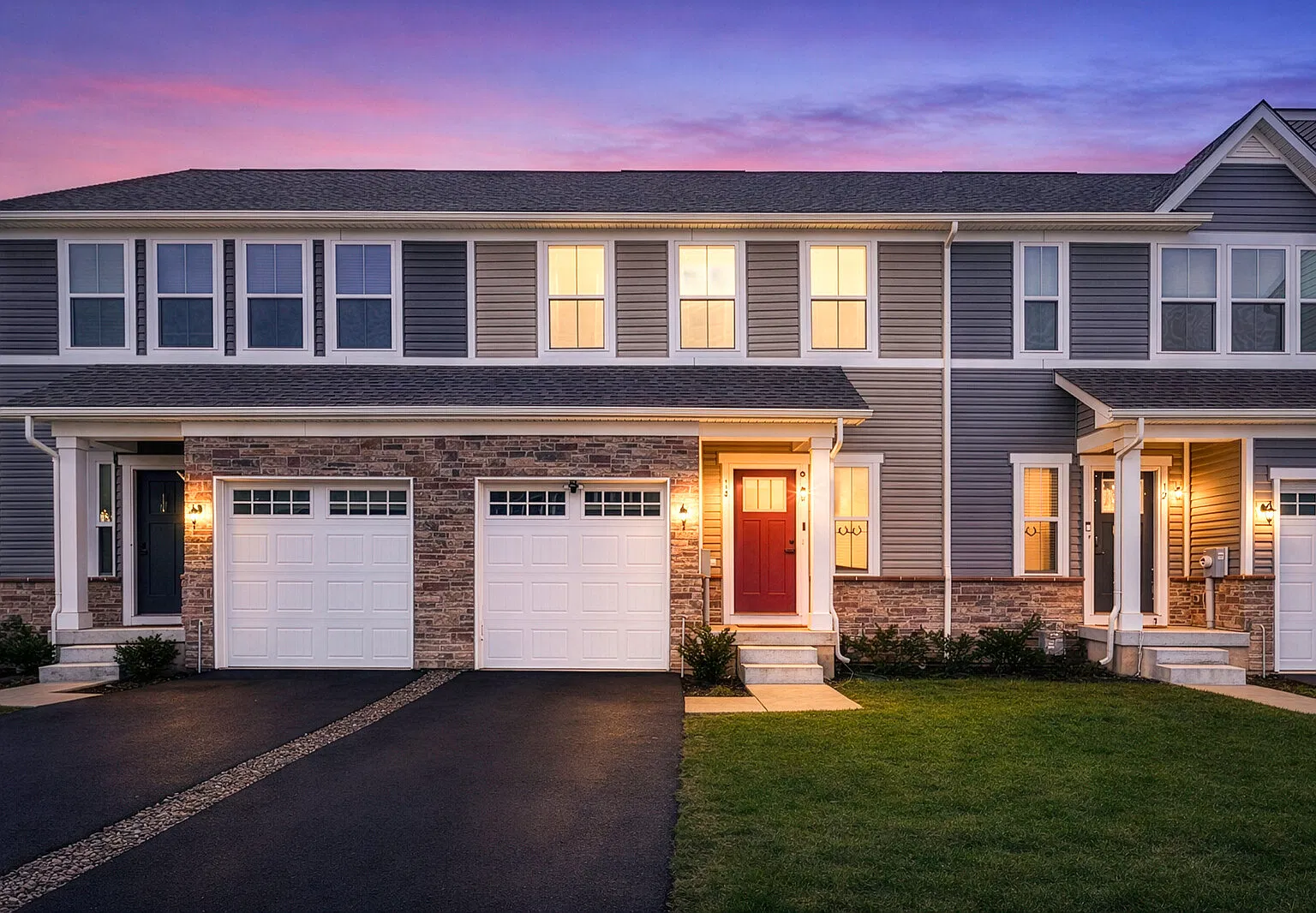 3 bed, $4,300 — Photo 1