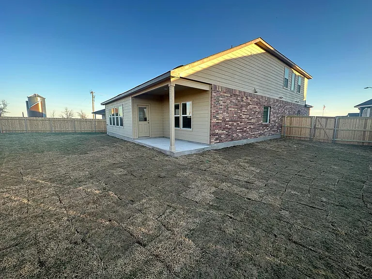 1018 Ascari Ct — Photo 35