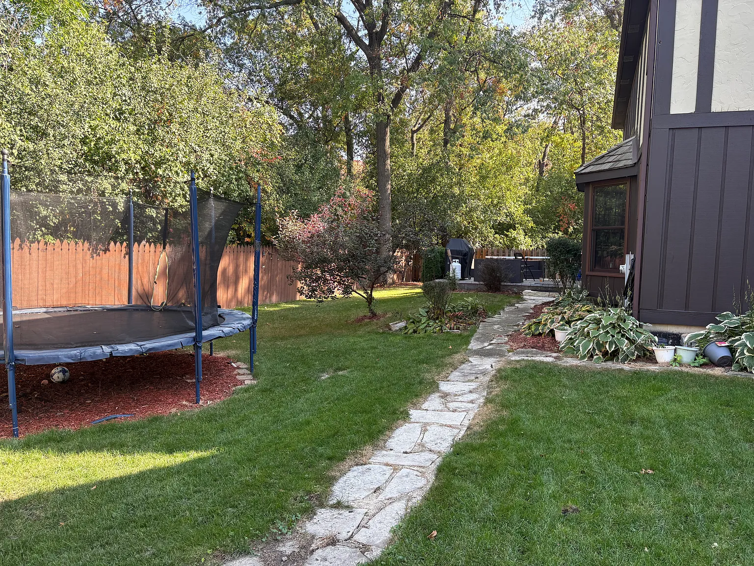 4 bed, 2.5 bath, 2688 sqft, $4,950 — Photo 3