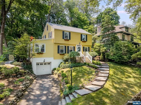 60 Clinton Rd, Glen Ridge, NJ 07028