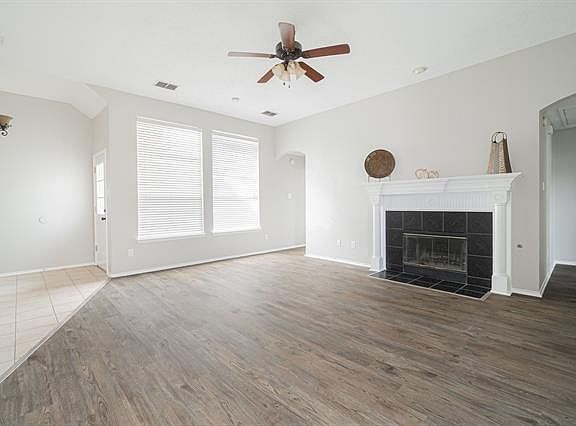 5th image of 9709 Prestmont Pl