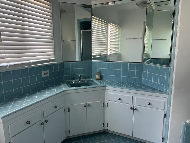 5620 E Ocean Blvd — Photo 14