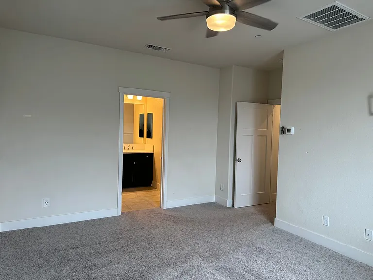 14343 Sherman Blvd — Photo 46