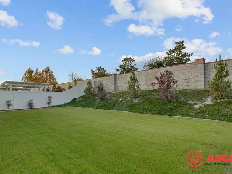 14202 Barbon Beck Ave — Photo 15