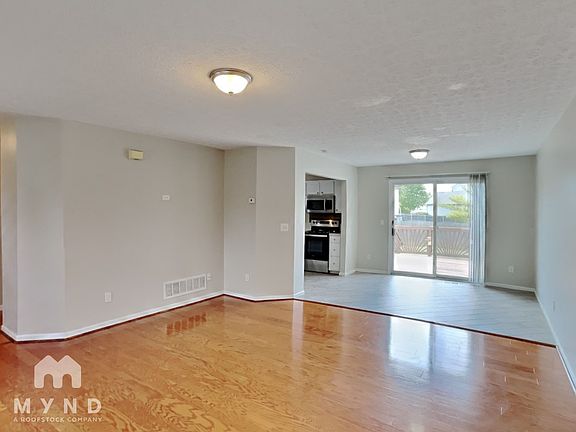 3rd image of 5685 English Rose Dr