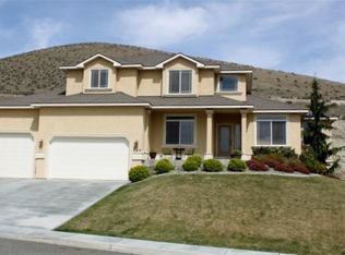 224 Bear Dr, Richland, WA 99352