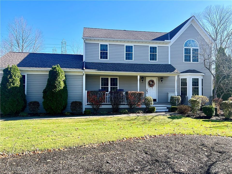1st image of 11915 Oakwood Ln