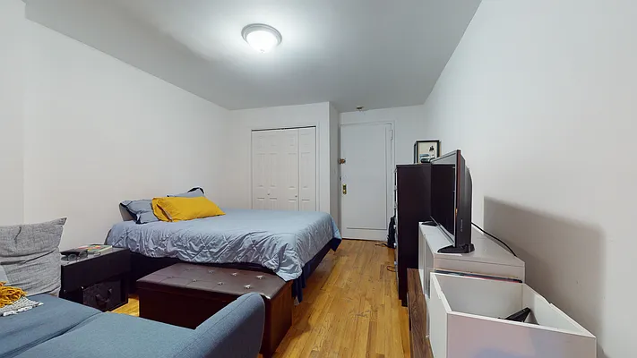 Rented by Bond New York | media 2