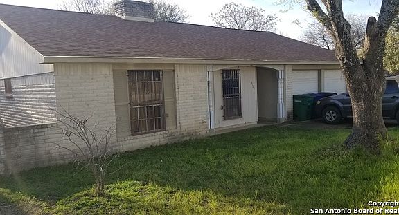 3rd image of 4703 Valleybrook