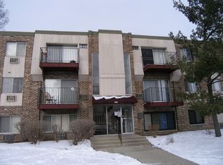1453 N Winslowe Dr APT 103, Palatine, IL 60074