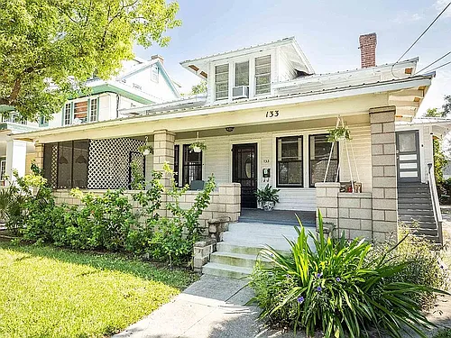 133 Oviedo St #B Photo 1
