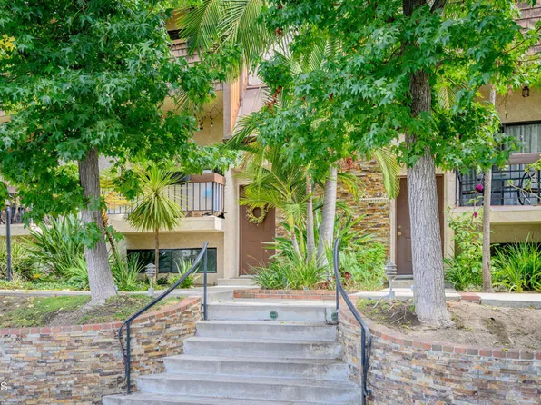 320 McHenry Rd Unit 27, Glendale, CA 91206