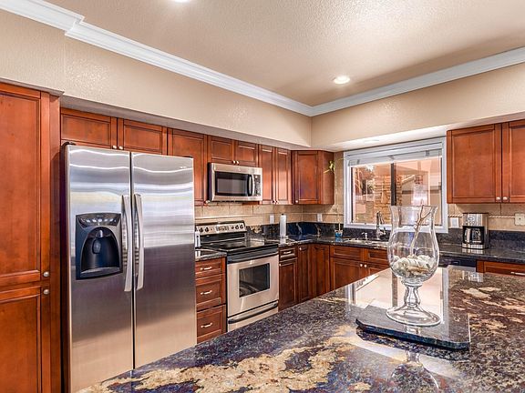 3rd image of 177 W La Vieve Ln