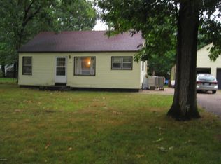 126 S Dengler Rd, Muskegon, MI 49442