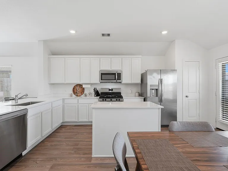 651 Spring Ashberry Ct — Photo 11