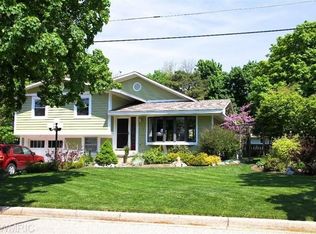 523 Boelens Ct, Spring Lake, MI 49456